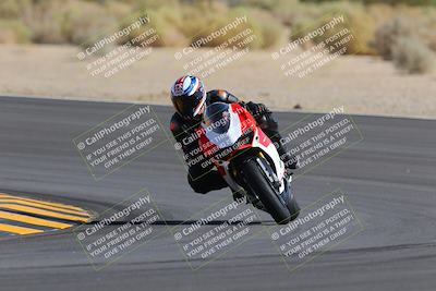 media/Oct-08-2022-SoCal Trackdays (Sat) [[1fc3beec89]]/Turn 10 (945am)/